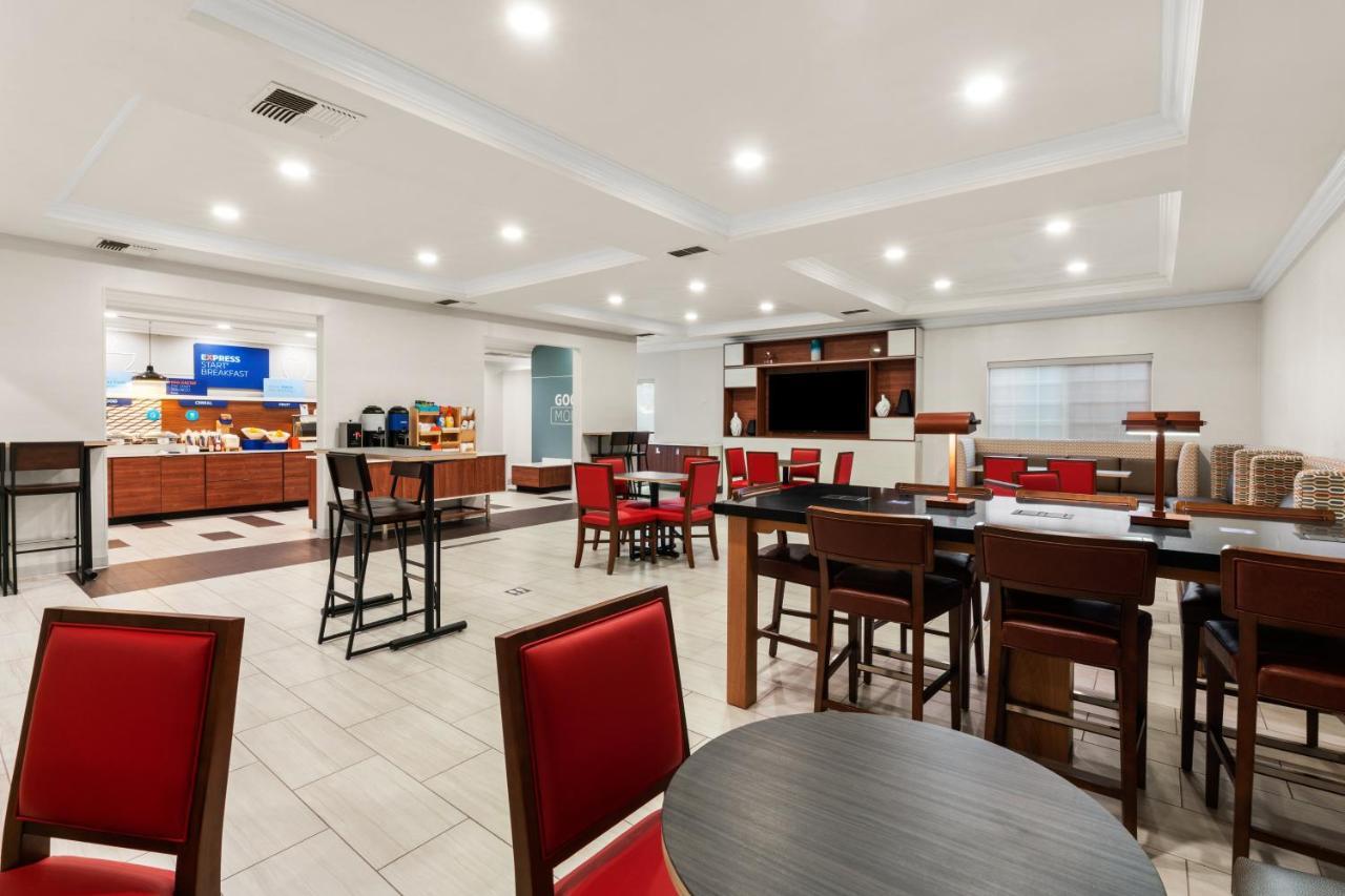 Holiday Inn Express & Suites Klamath Falls Central By Ihg Exterior foto