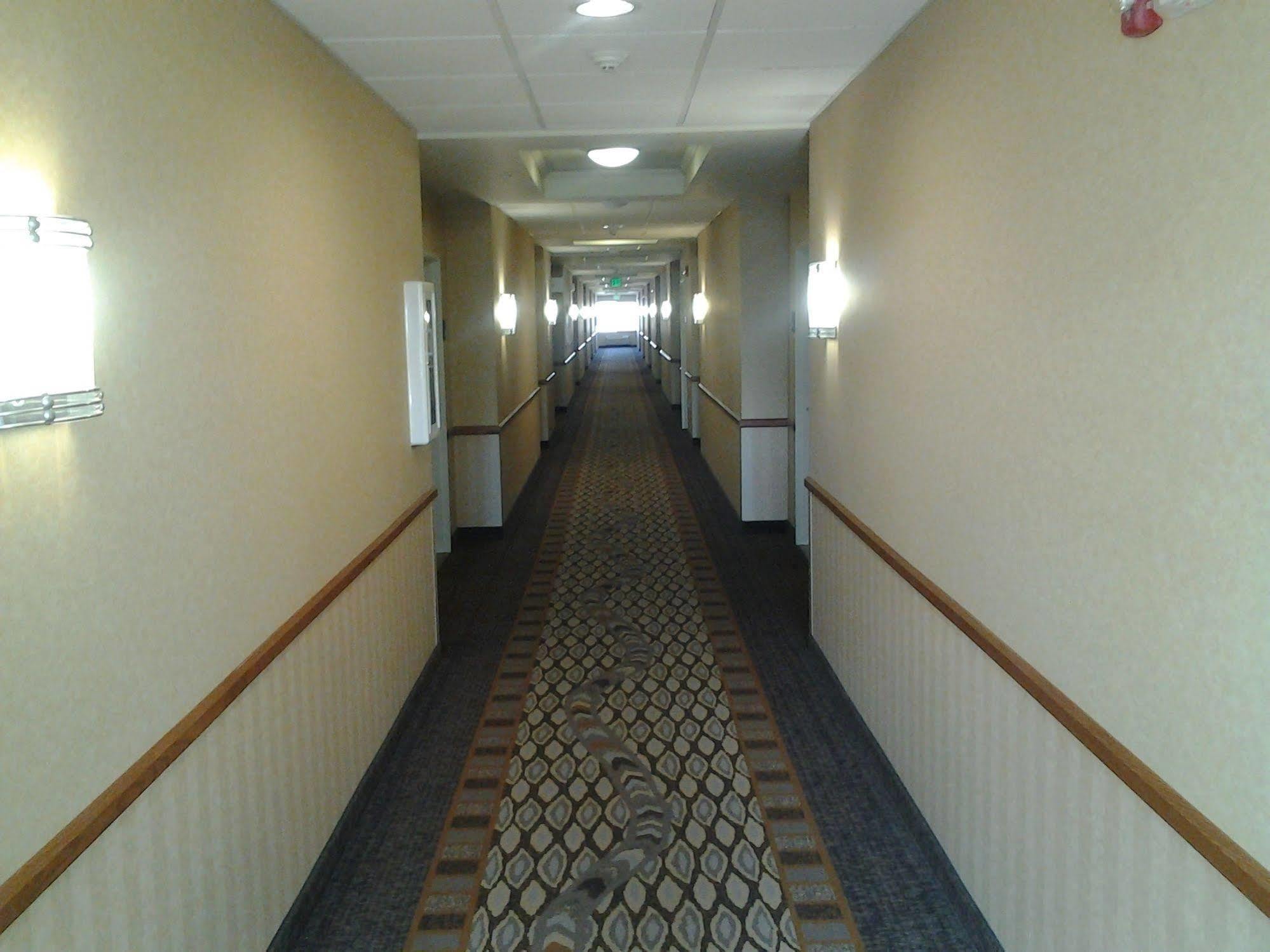 Holiday Inn Express & Suites Klamath Falls Central By Ihg Exterior foto