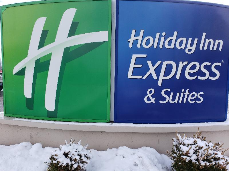 Holiday Inn Express & Suites Klamath Falls Central By Ihg Exterior foto